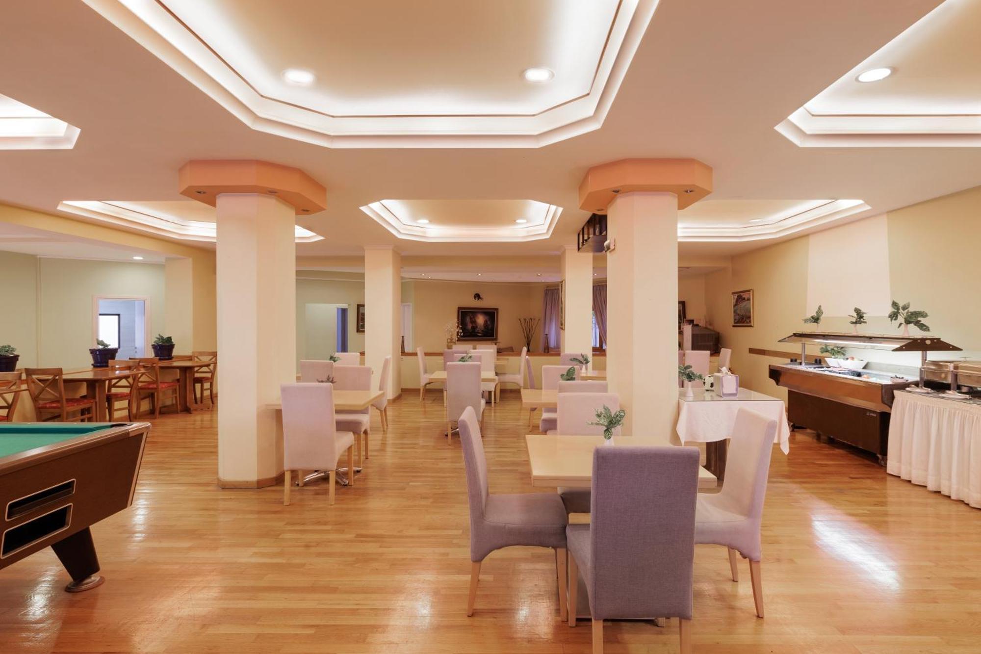 Louvre Hotel Гувія Екстер'єр фото
